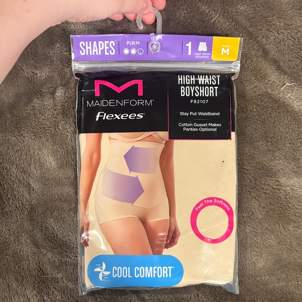 NWT Maidenform Flexees High Waist Boyshort in Cream